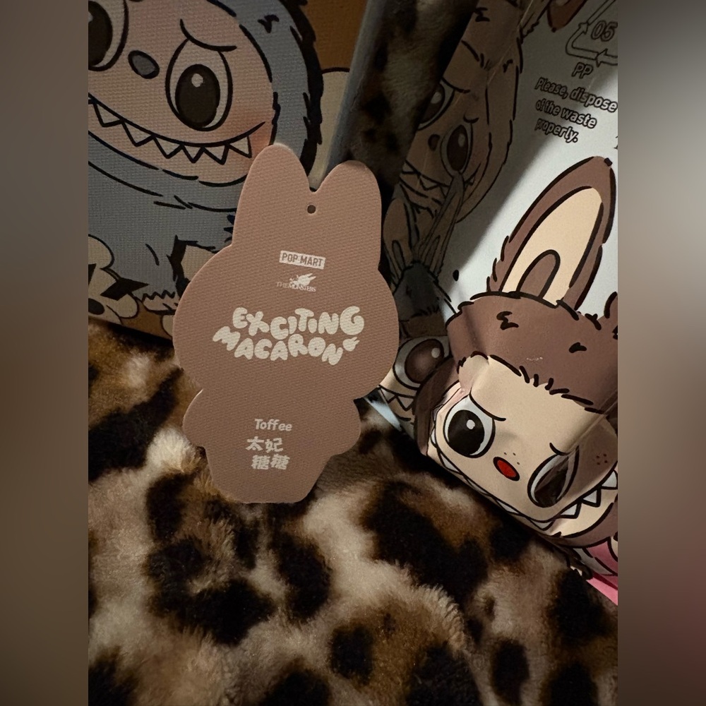 Labubu Macaron 🤍 - Picture 2 of 3